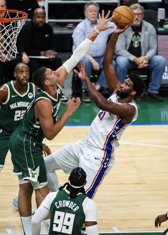 天津队力克76人，利拉德惊艳四座