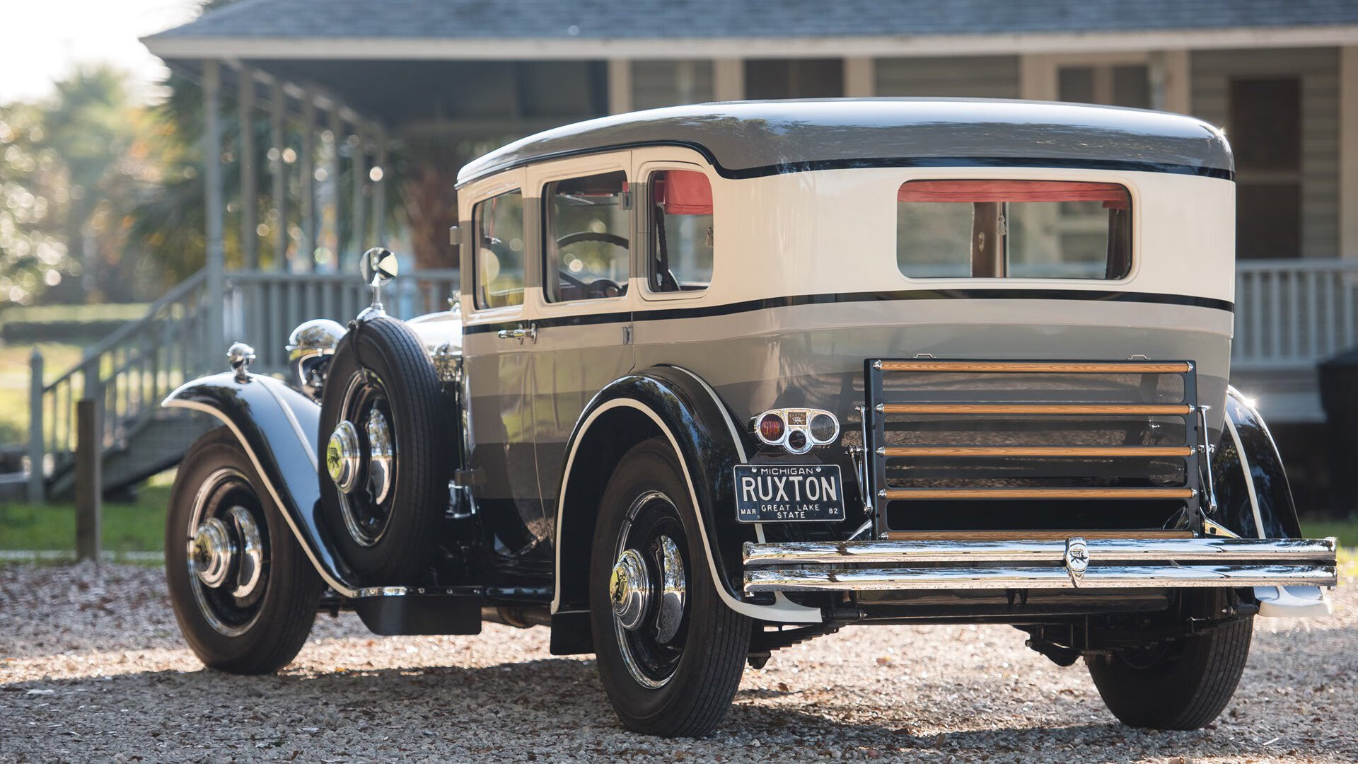 爱游戏官网-暗夜破晓！德罗赞化身冰冷利刃，火箭擒湖人闯入下一轮