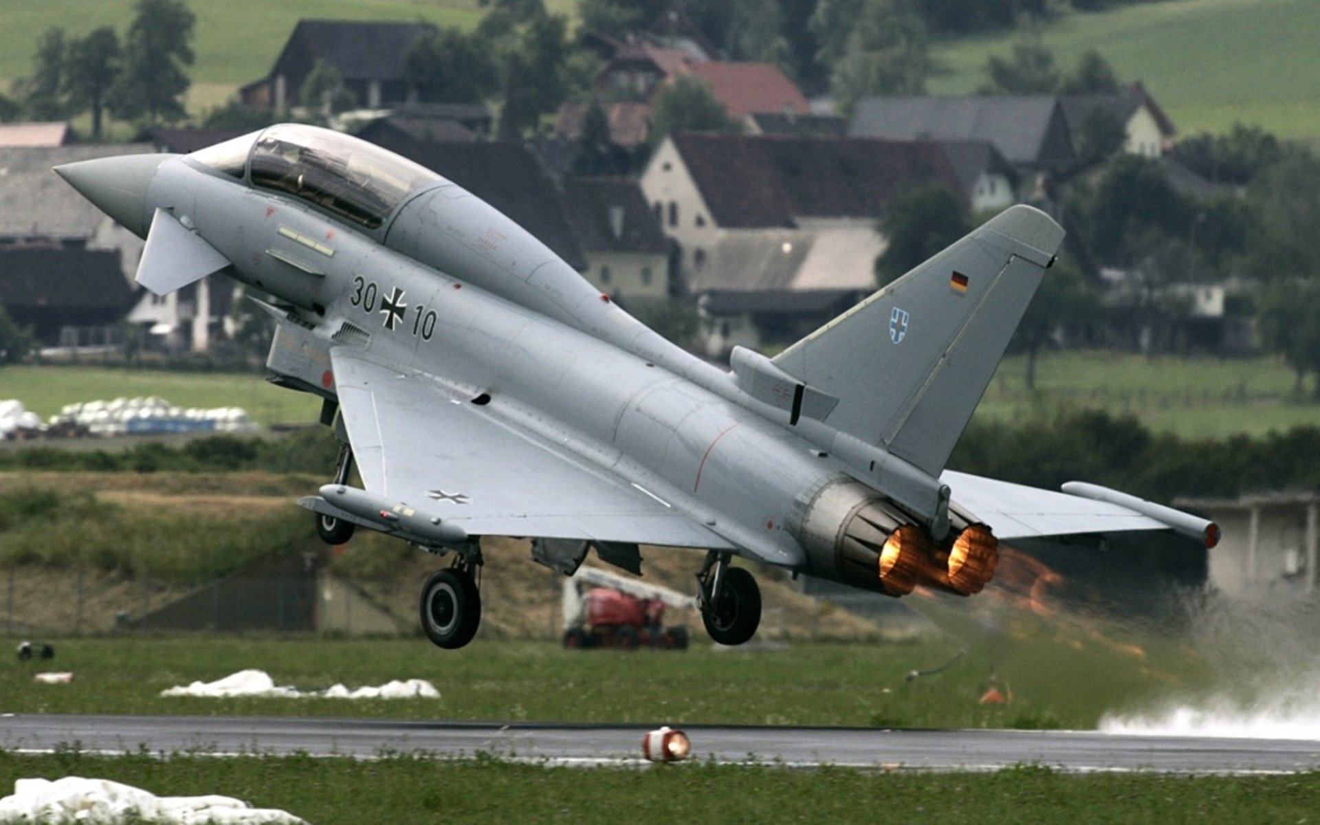 梦幻跨界夜，凯尔特人的篮球碾压与利拉德的欧冠接管奇迹