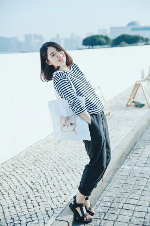 爱游戏官方入口-世界杯阴影下的绿茵场，当曼联与伊拉克在石油城短兵相接